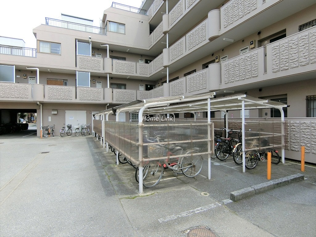 シャルム朝日　駐輪場