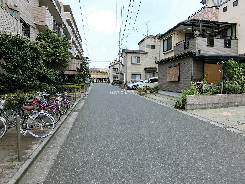 シャルム朝日　前面道路