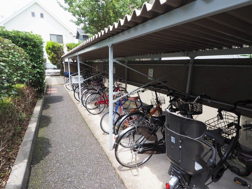 セピアコート並木　駐輪場