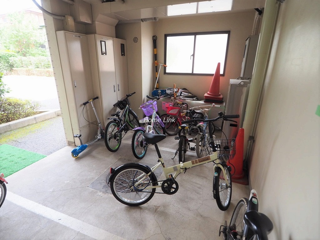 セピアコート並木　駐輪場