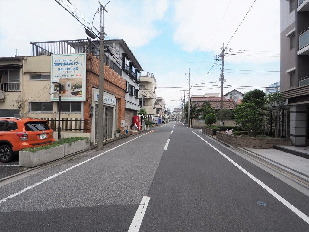 セピアコート並木　前面道路