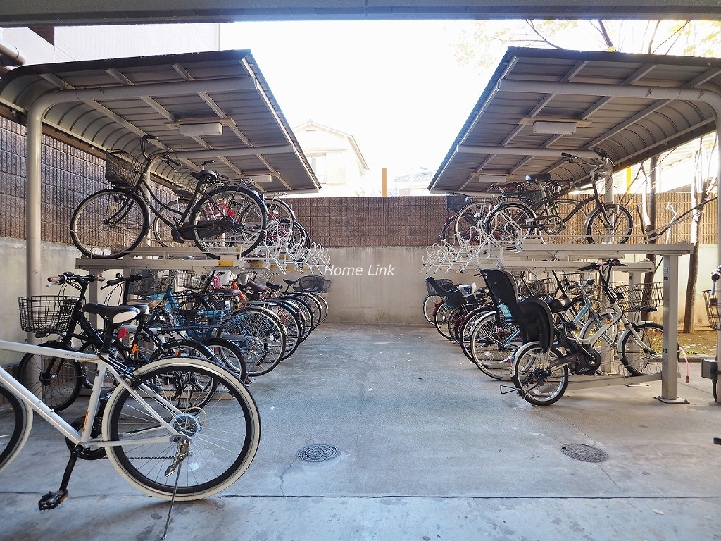 ゼファー大山ファムエール 駐輪場