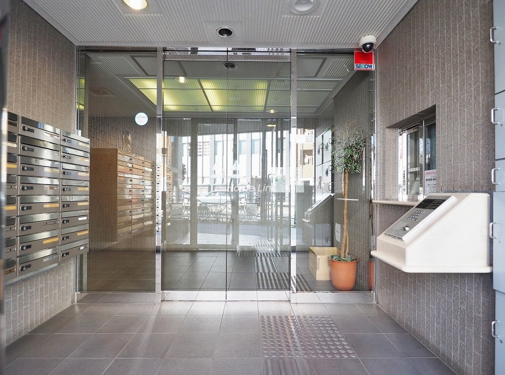 ゼファー大山ファムエール エントランス