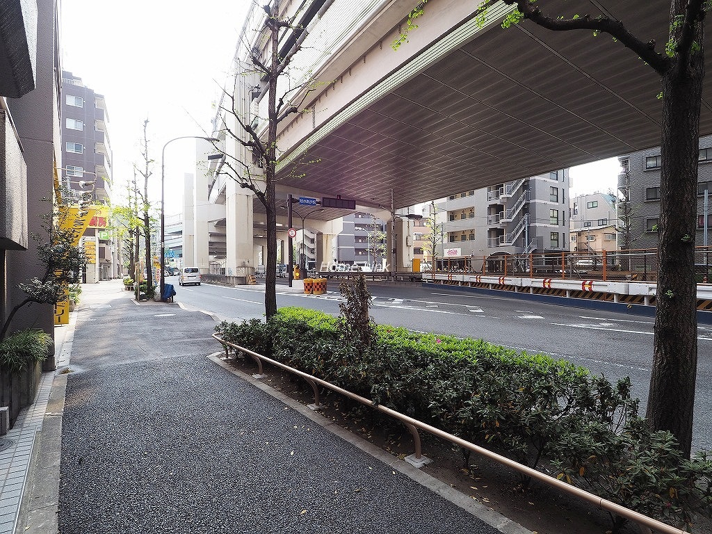 ライオンズマンション北池袋 前面道路歩道