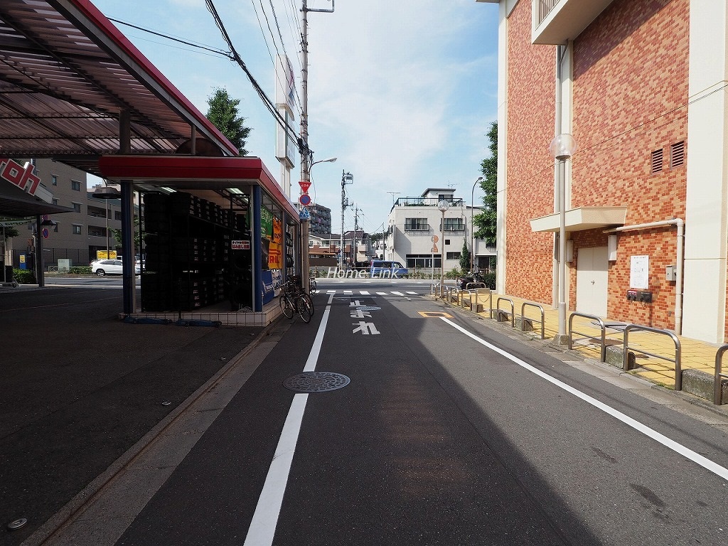 桜川グレースマンション　前面道路