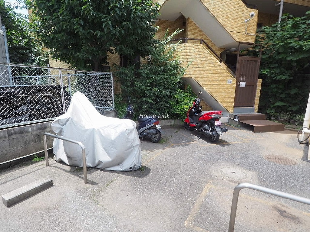 グローリア初穂ときわ台　バイク置場