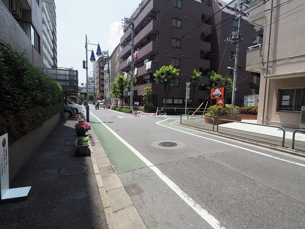 コスモ高島平　前面道路