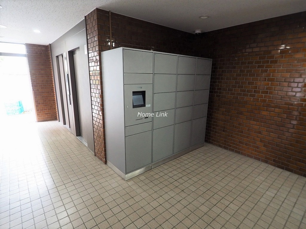 ハイラーク高島平 宅配ボックス