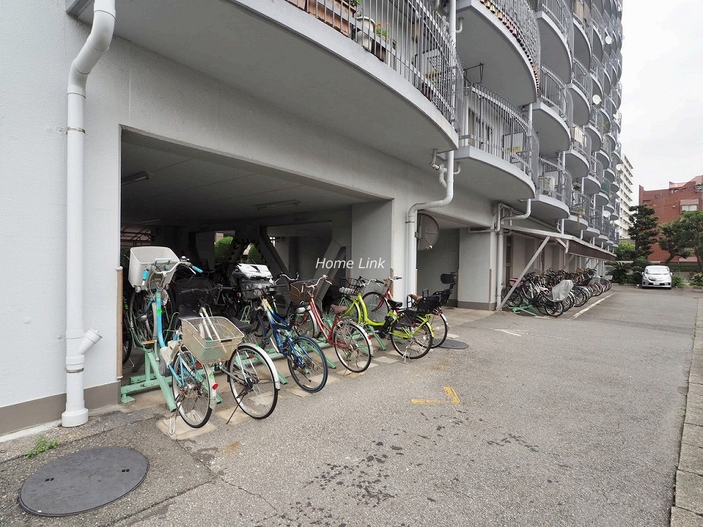 ハイラーク高島平 駐輪場