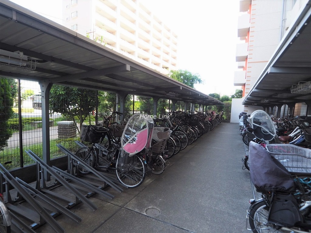 レーベンハイム川口シルフィア 駐輪場