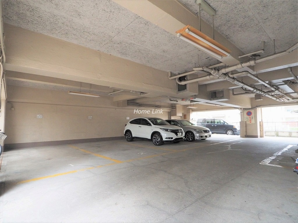 蓮根台ダイヤモンドマンション　駐車場