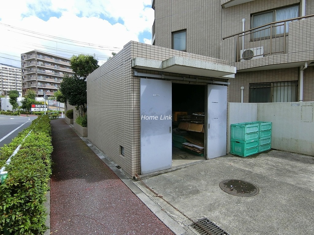 オーベル蓮根　ゴミ置き場