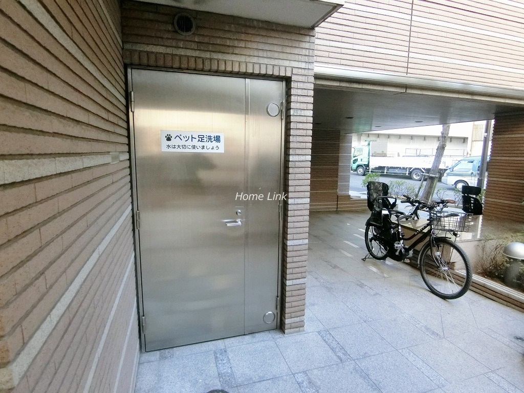 グローリオ板橋本町　ペット用足洗い場