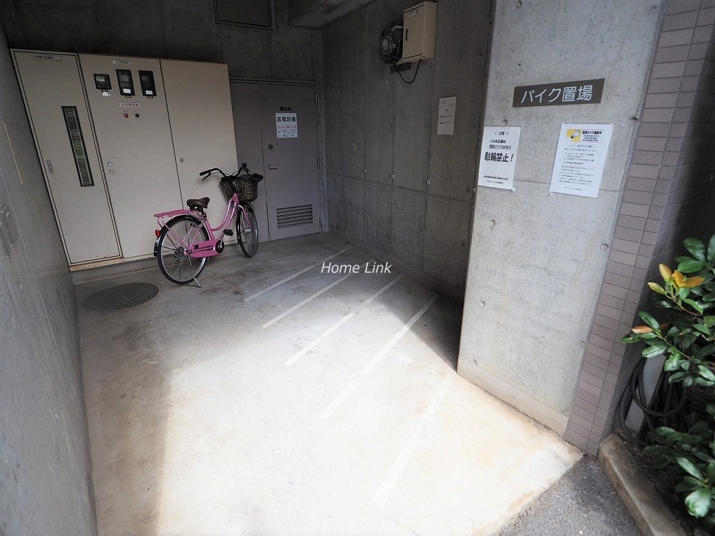 プライムコート大山 バイク置場