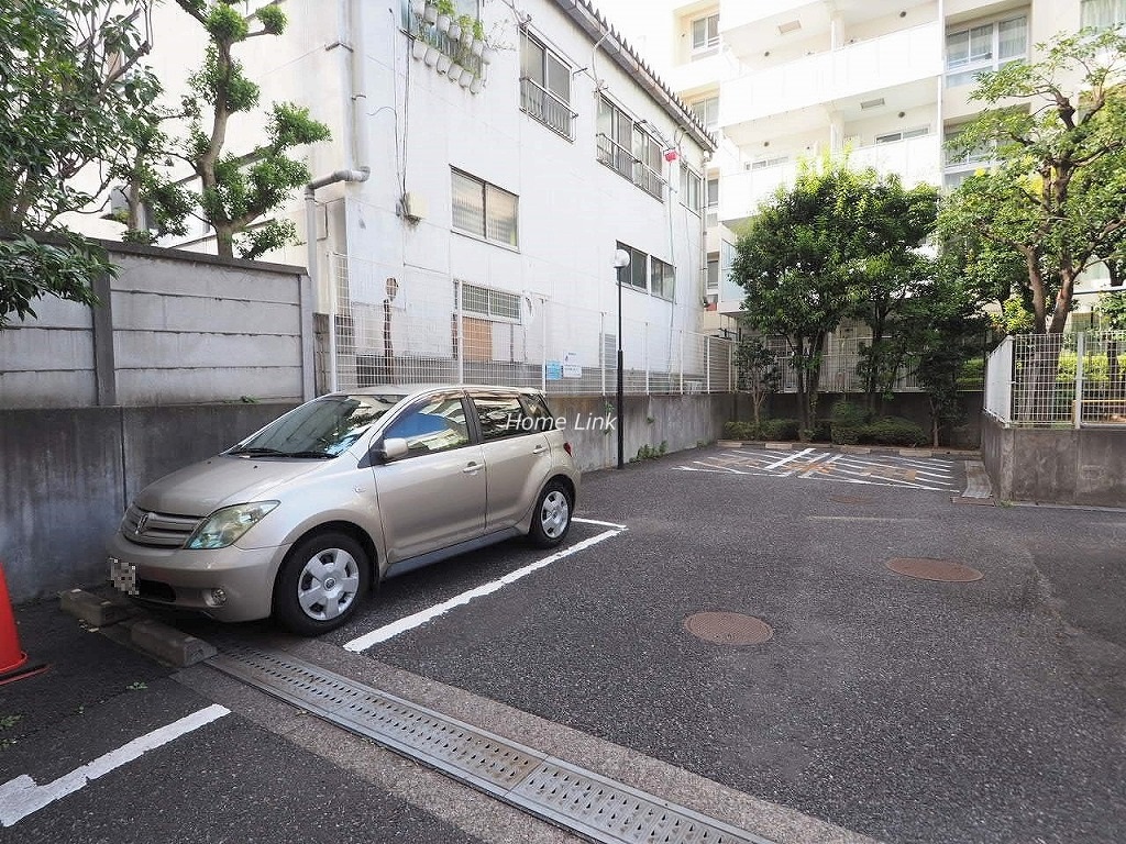 レジデンス大山　駐車場