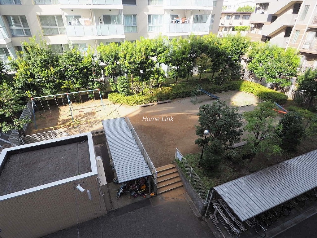 レジデンス大山　マンション敷地内公園