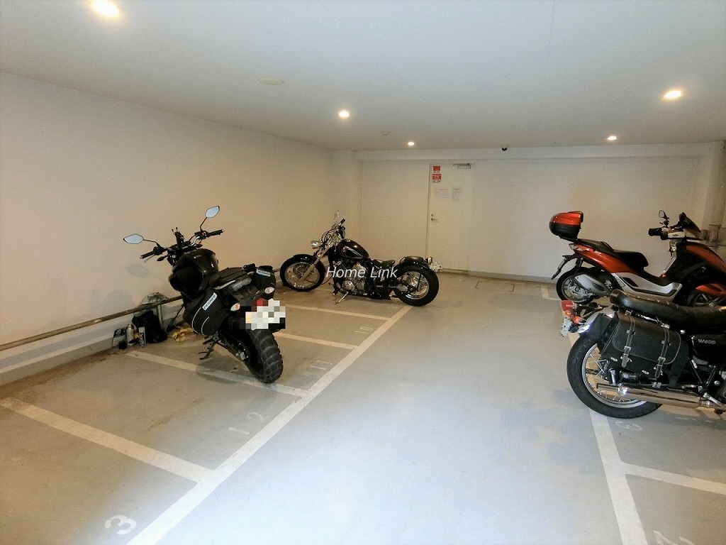 アプレシアス上板橋　バイク置場