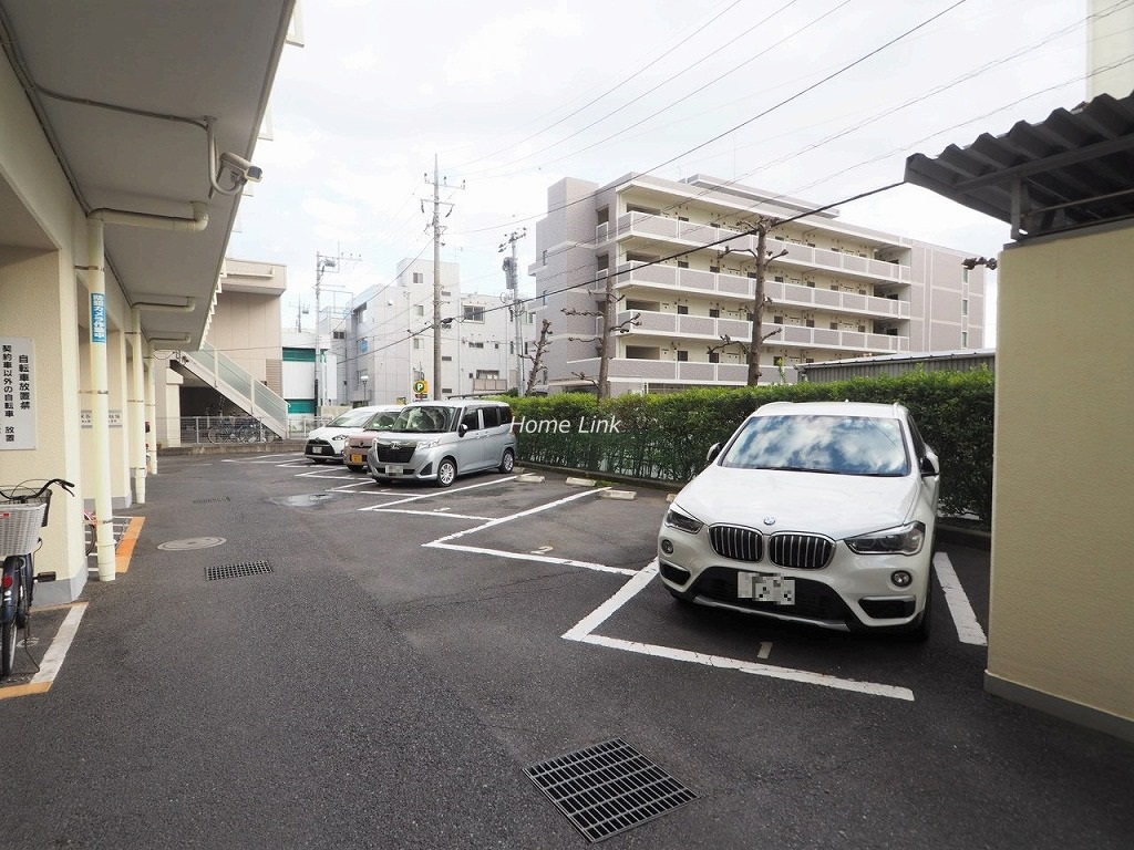 イトーピア春日部マンション 駐車場