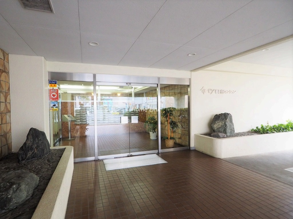 イトーピア春日部マンション エントランス