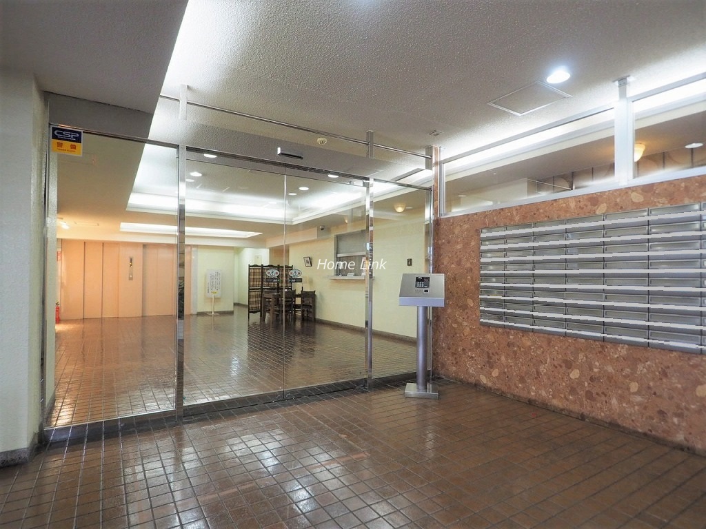 イトーピア春日部マンション エントランス