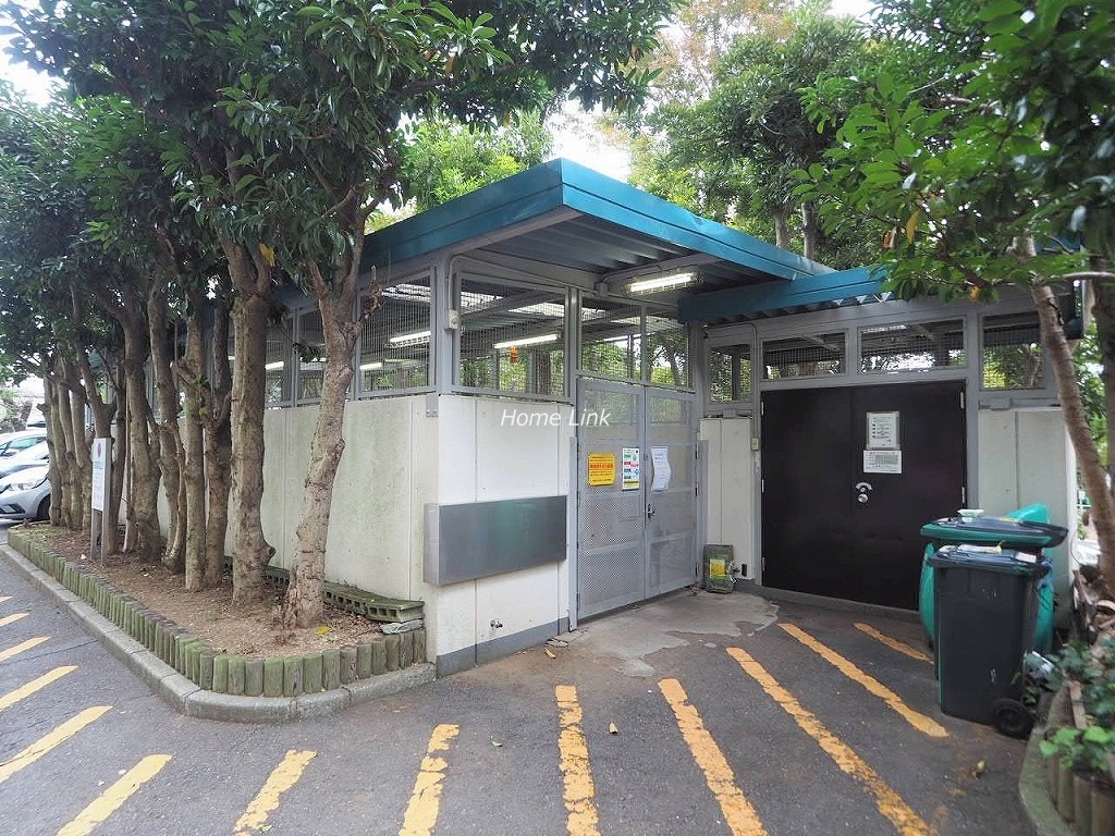 サンシティD棟 ゴミ置き場