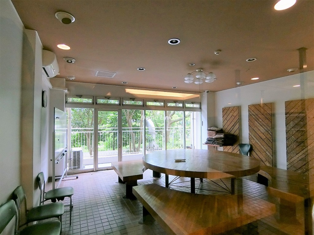 サンシティD棟 エントランスロビー