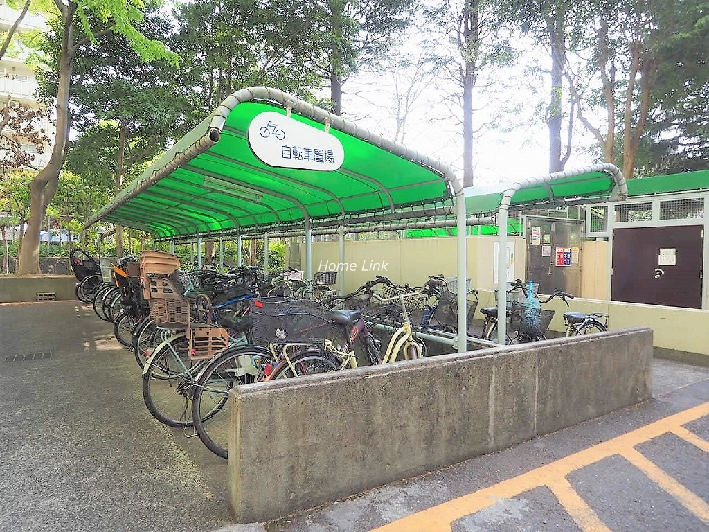 サンシティE棟　駐輪場