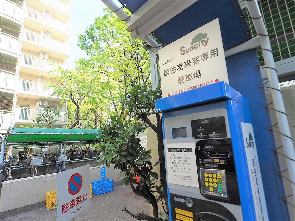 サンシティE棟　駐車場