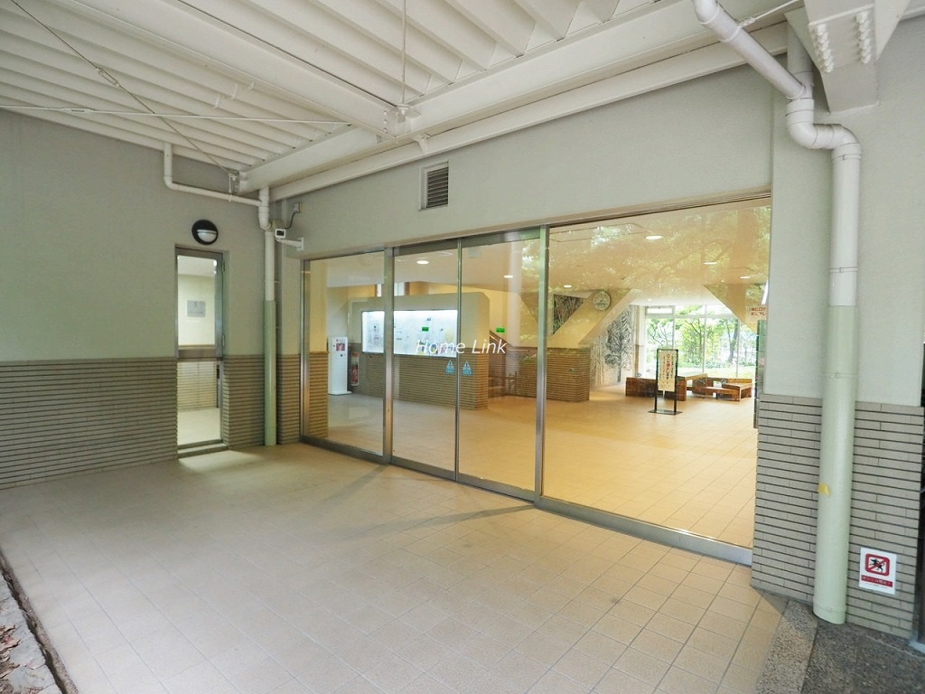 サンシティ Ｉ棟　エントランス