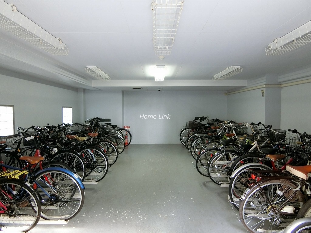 ファミール西台 駐輪場