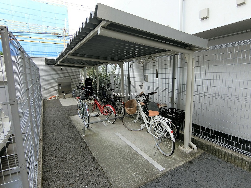 ファミール西台 駐輪場