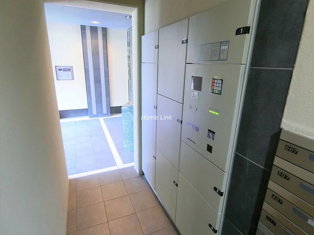 ファミール西台 宅配ボックス