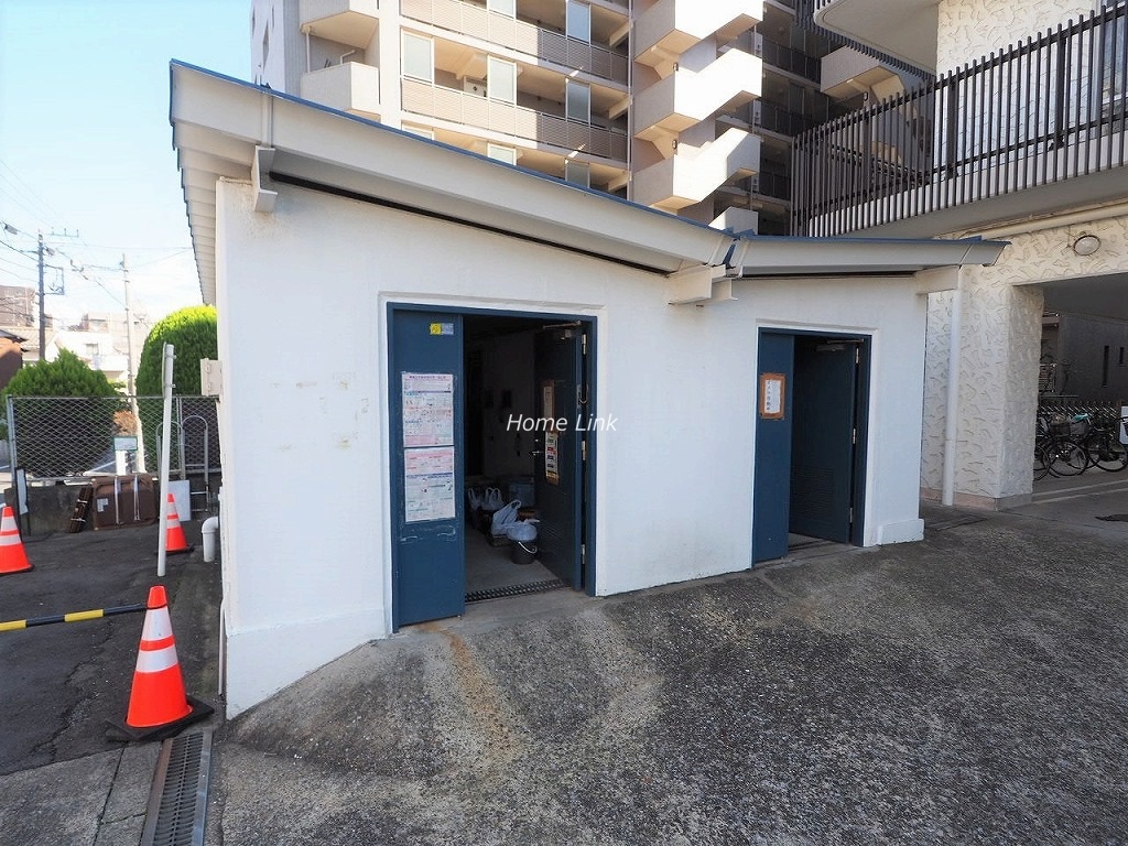 秀和大山レジデンス ゴミ置場