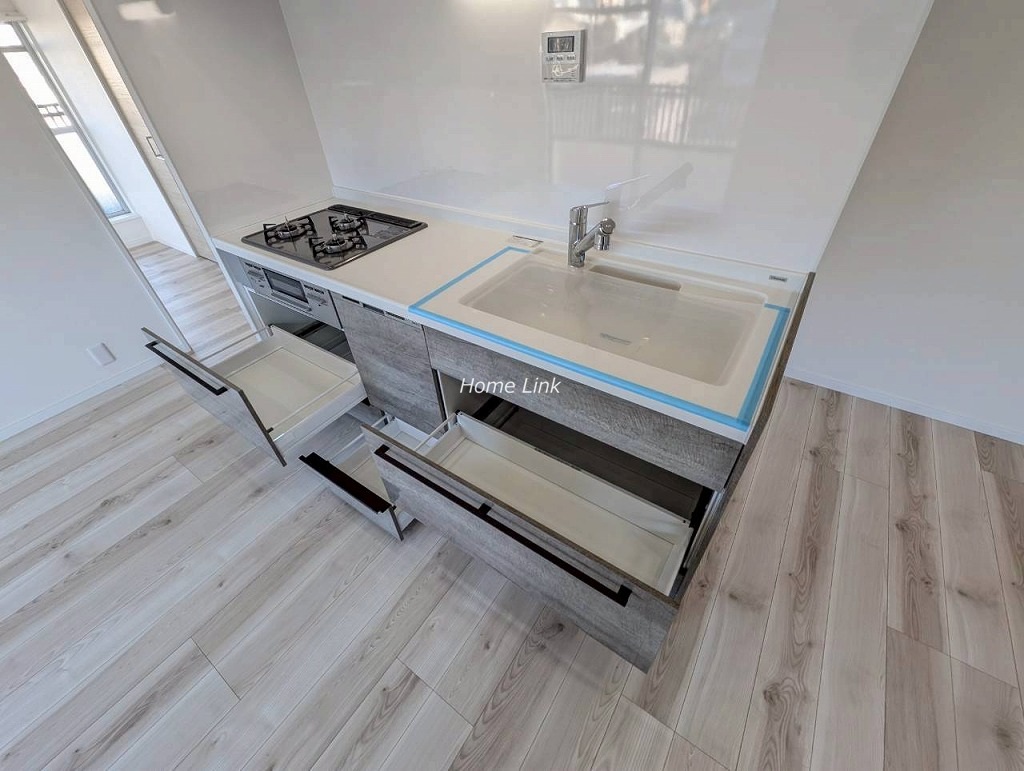 秀和大山レジデンス5階　システムキッチン食器洗浄機付き