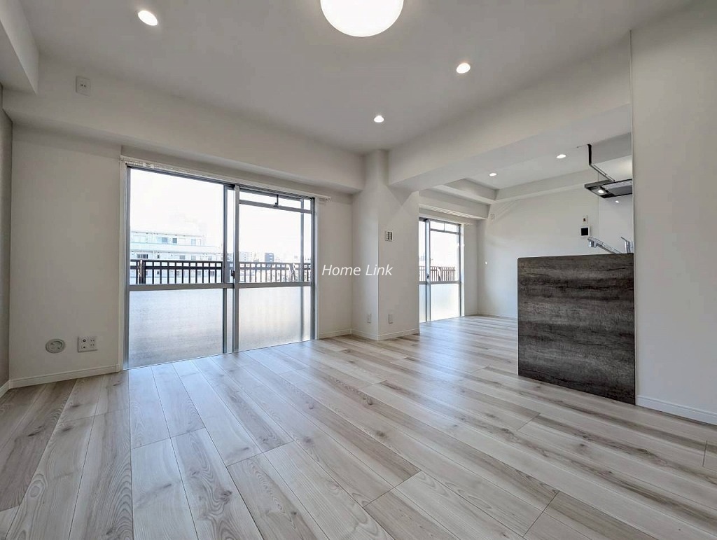 秀和大山レジデンス5階　西・北向きルーフバルコニー付き角住戸