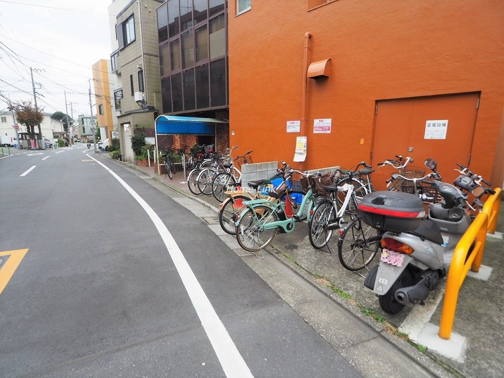 コーポラスときわ台　駐輪場