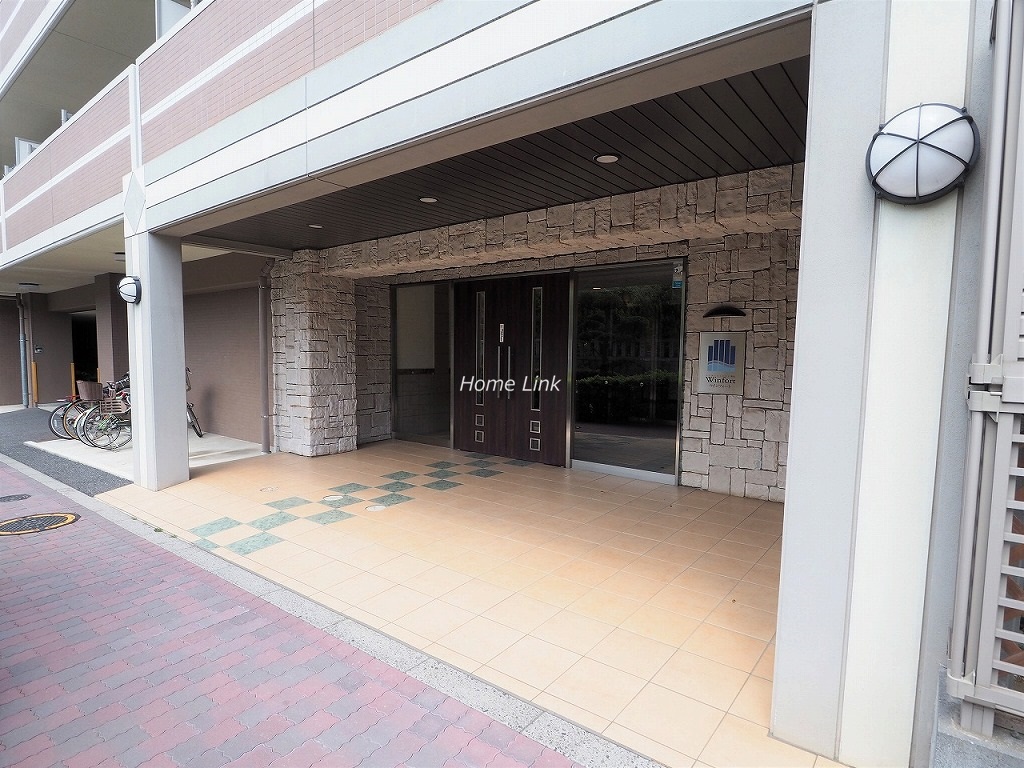 サンクレイドル徳丸ウインフォート エントランス前