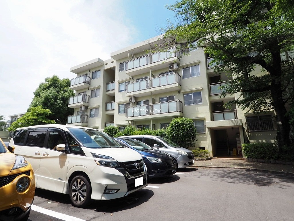 サンシティ東の丘 M棟　駐車場