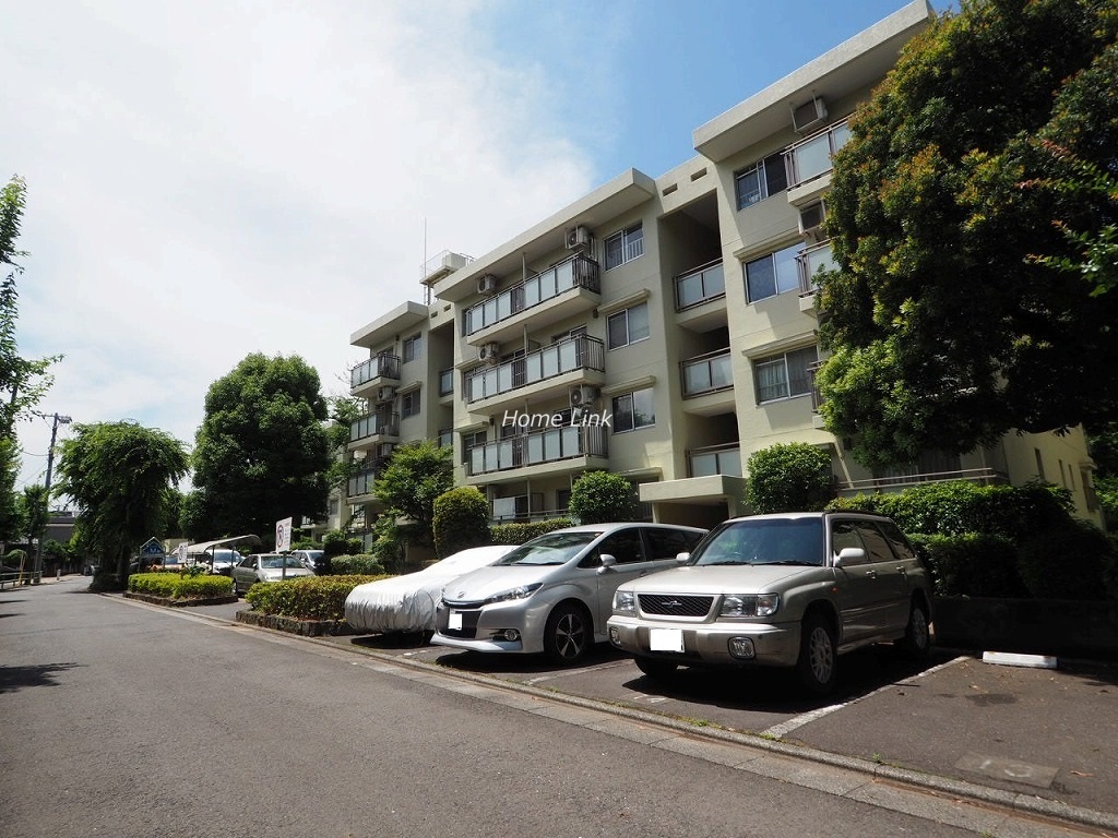 サンシティ東の丘 M棟　駐車場