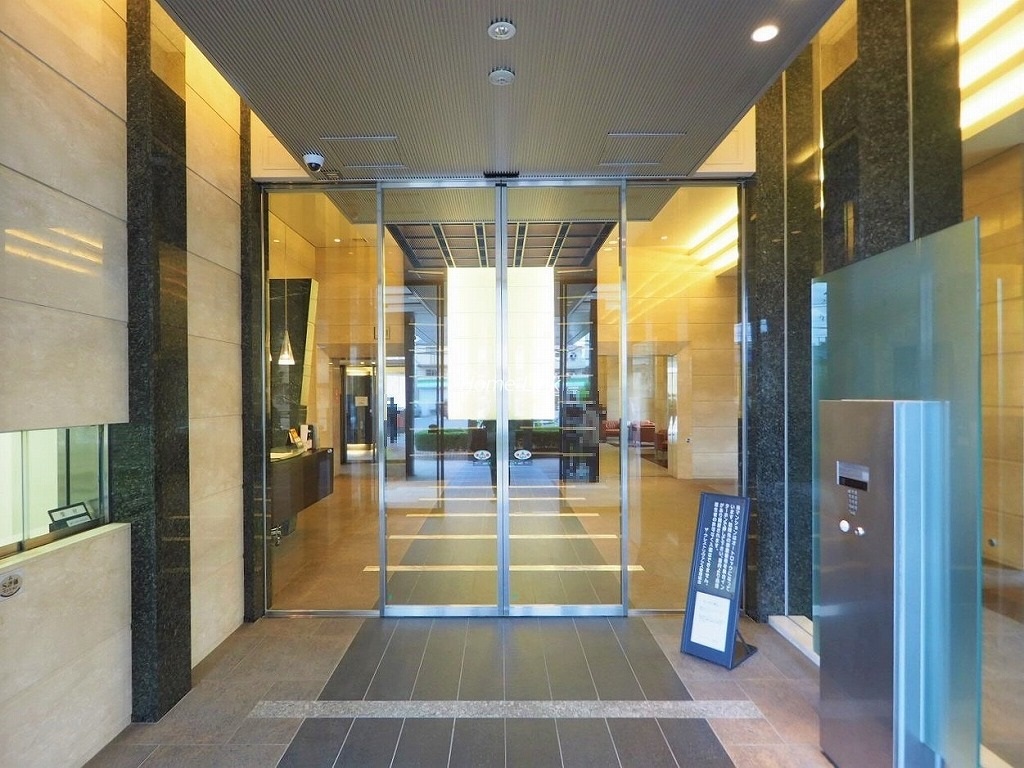 ザ・クレストリヴァシス　エントランス