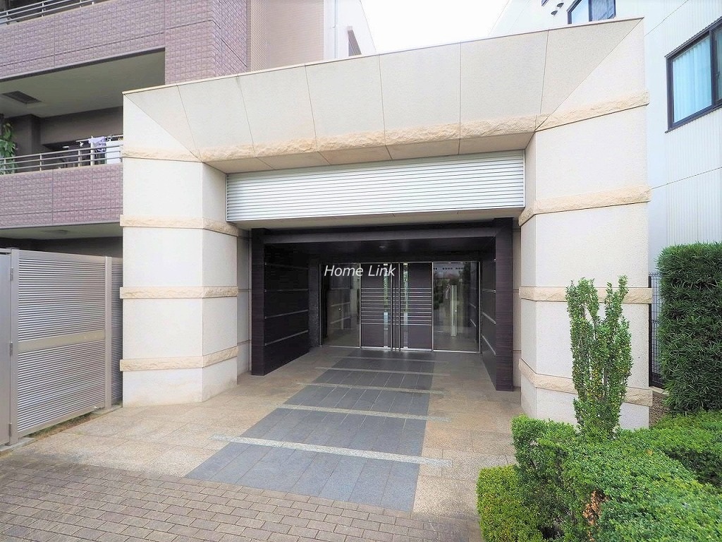 ザ・クレストリヴァシス　エントランス