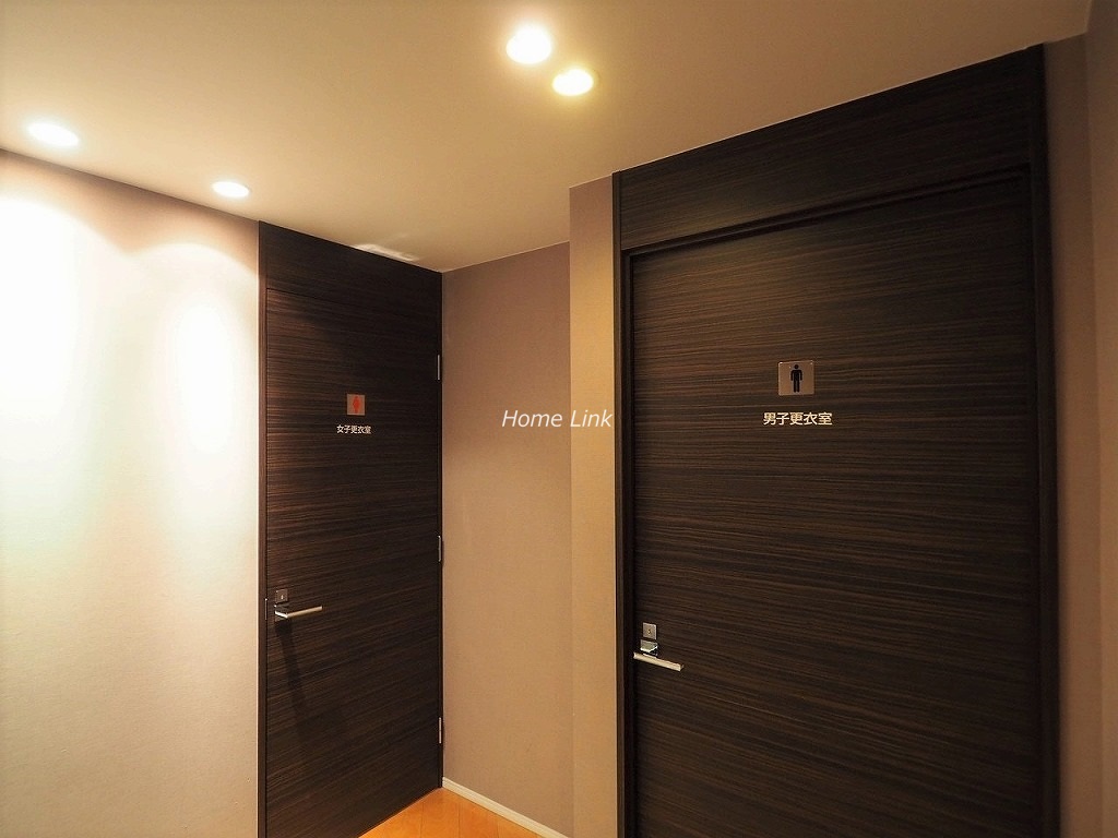 ザ・クレストリヴァシス　更衣室