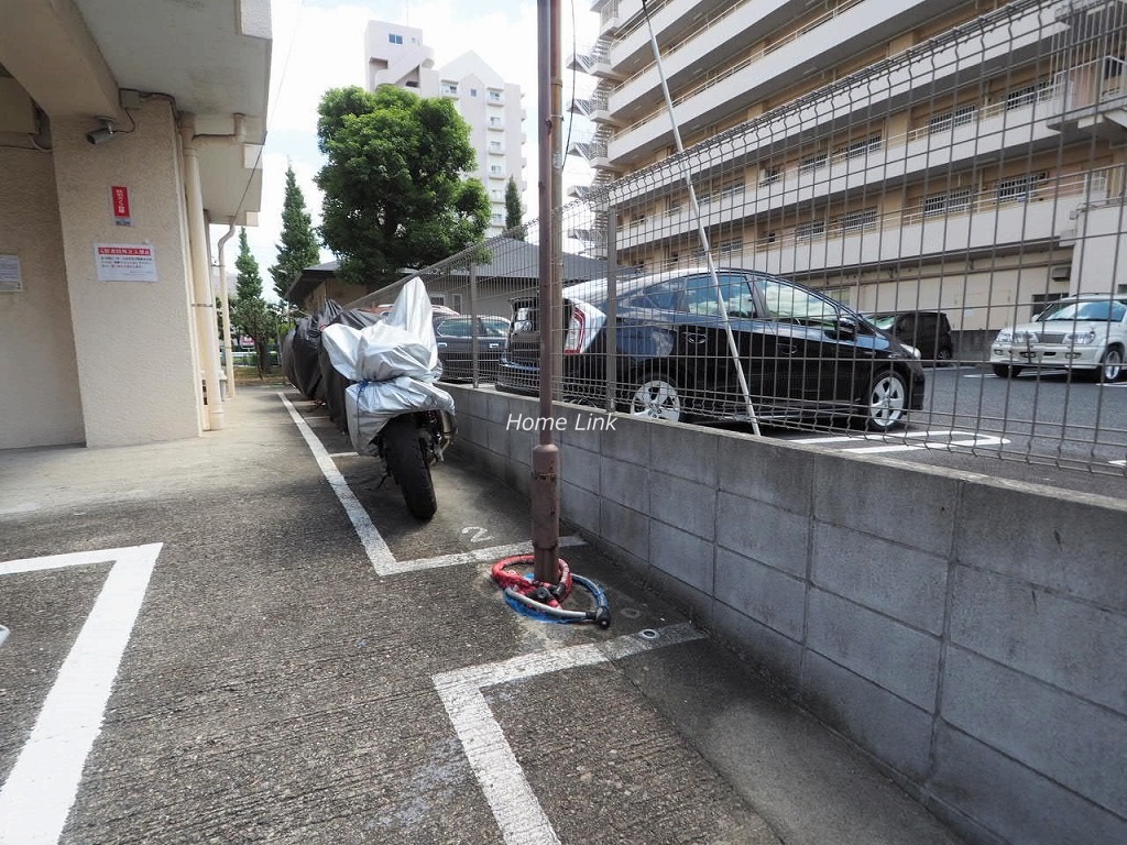 高島平サンパワー　バイク置き場
