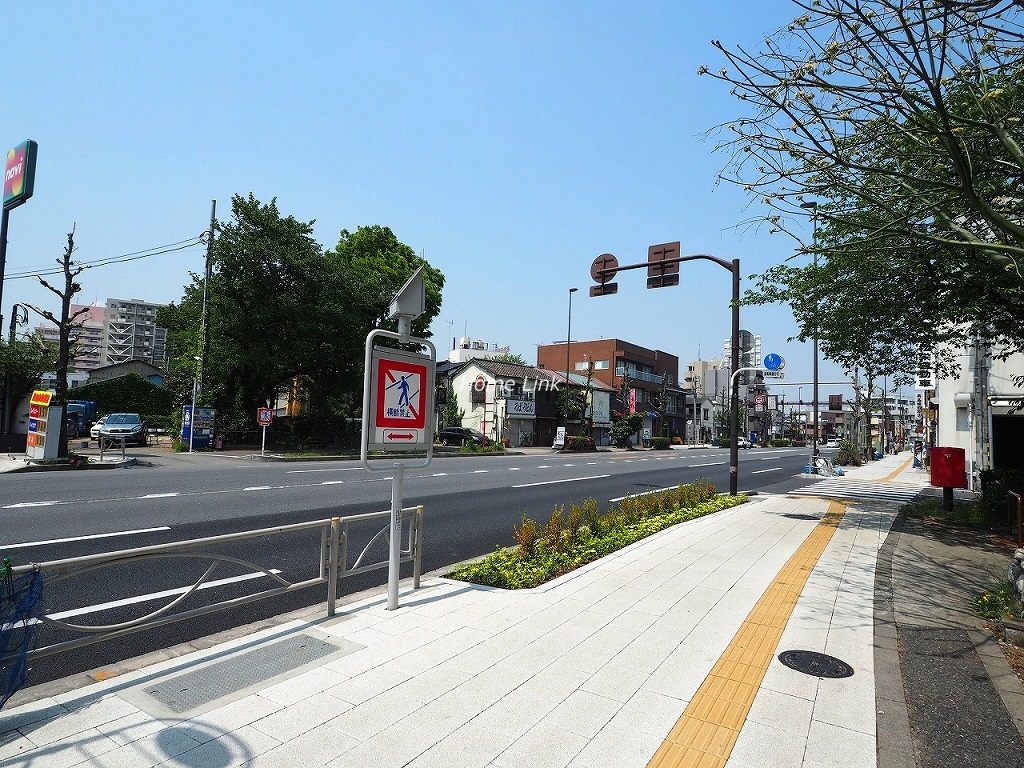エンゼルハイム板橋　前面道路歩道