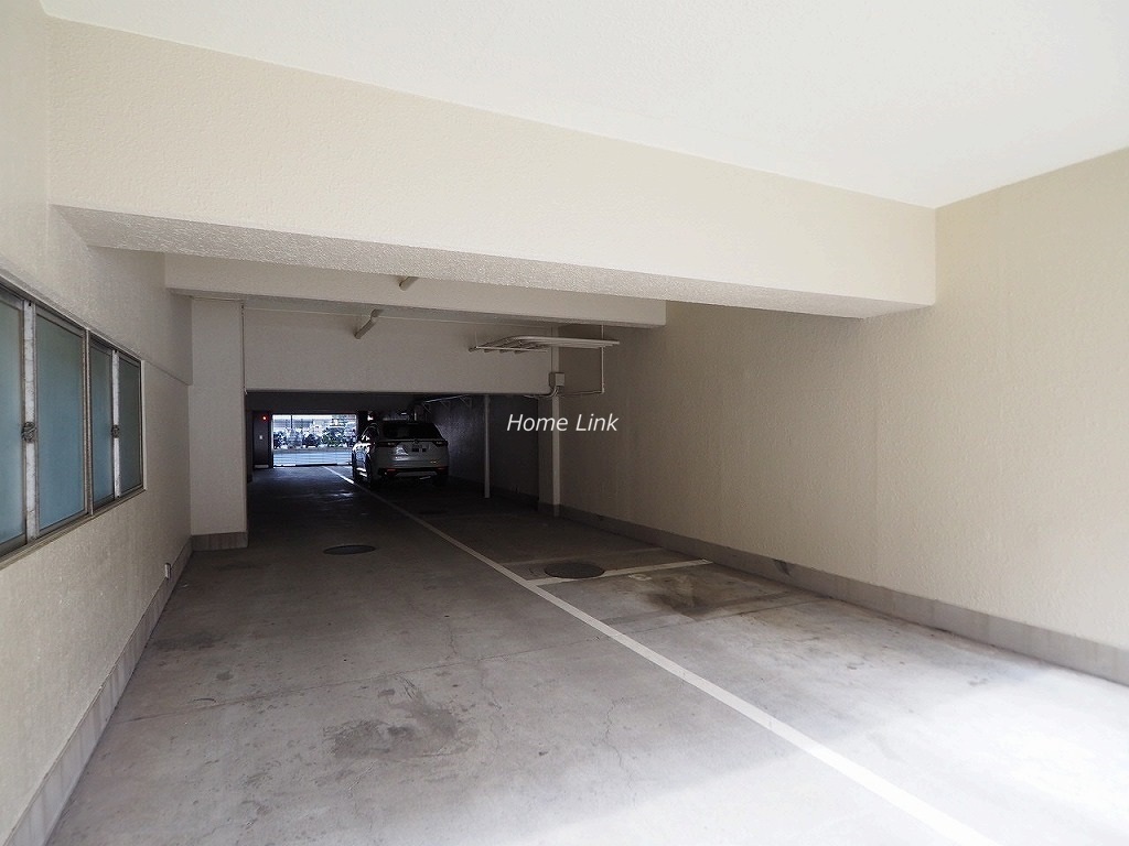 キャニオンマンション板橋　駐車場