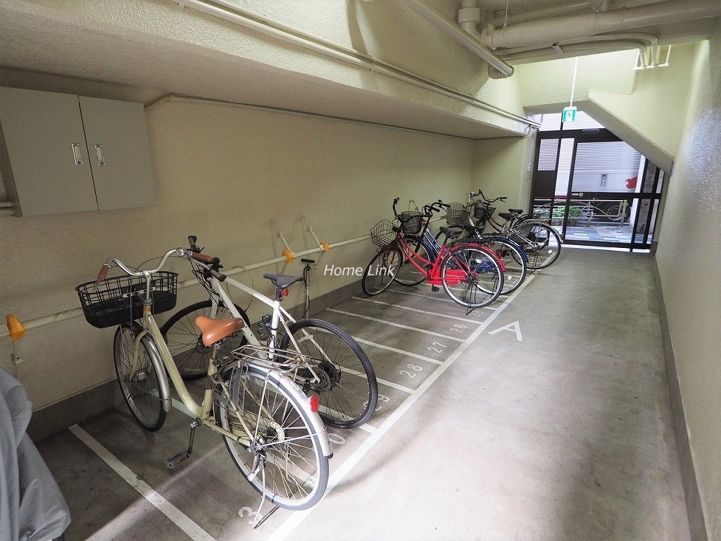 キャニオンマンション板橋　駐輪場