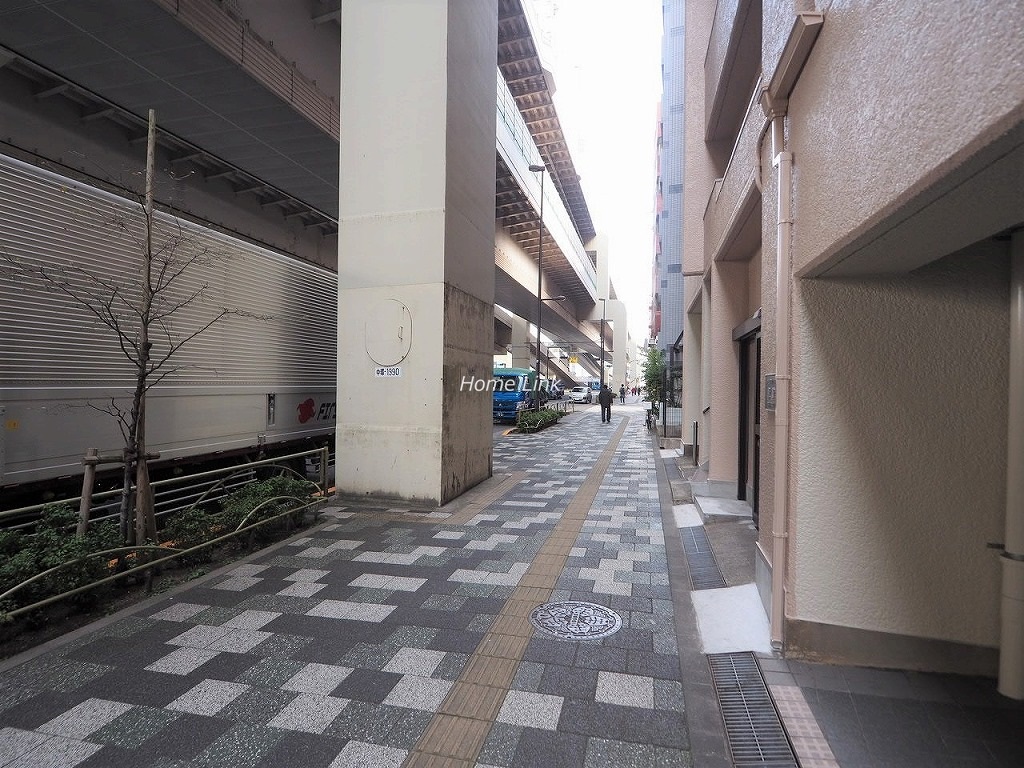 キャニオンマンション板橋　前面道路歩道