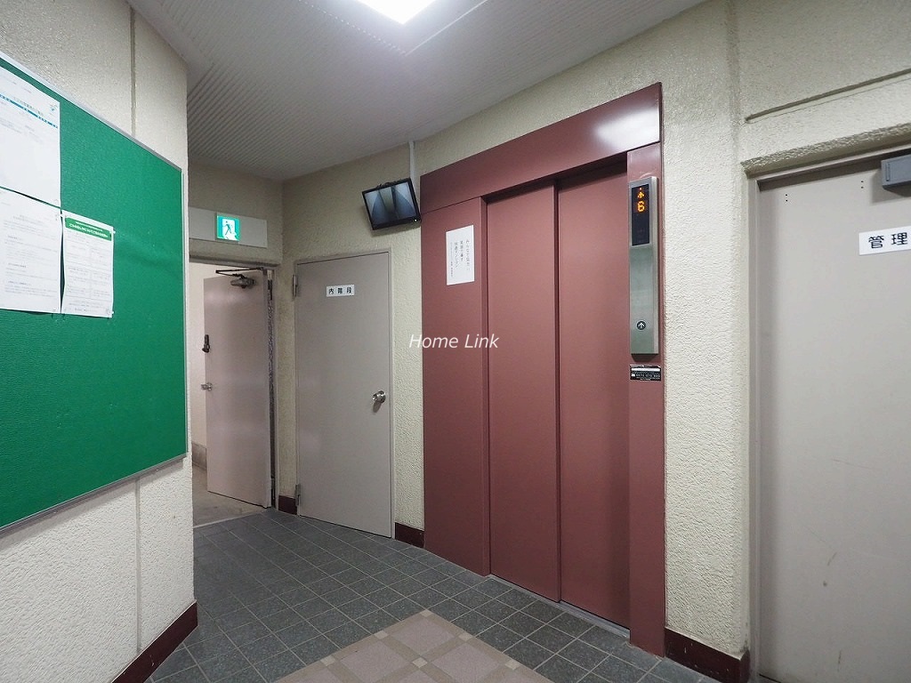 キャニオンマンション板橋　エレベーターホール