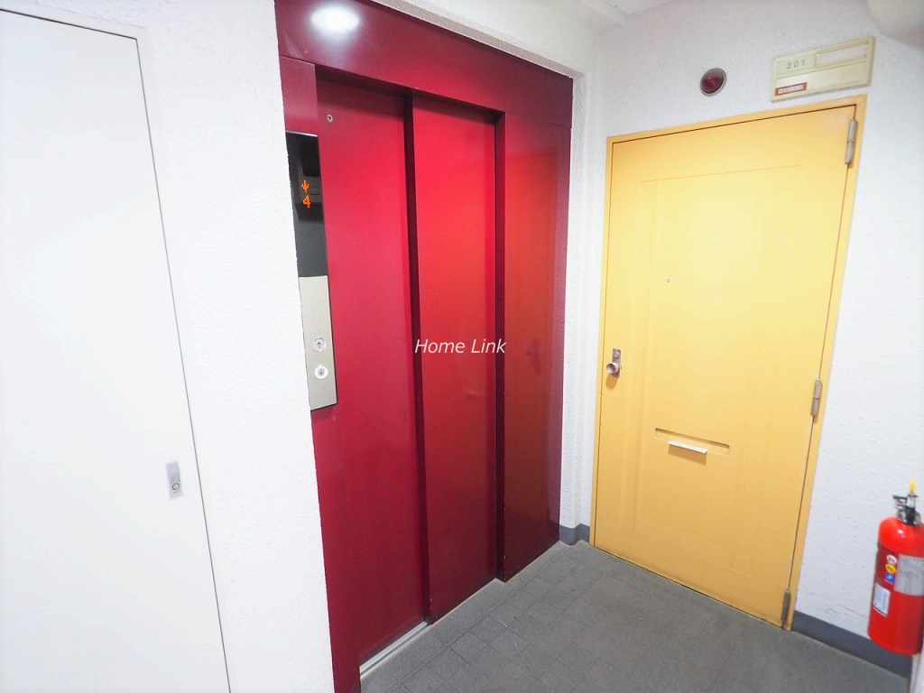 ジャルダン板橋 エレベーターホール