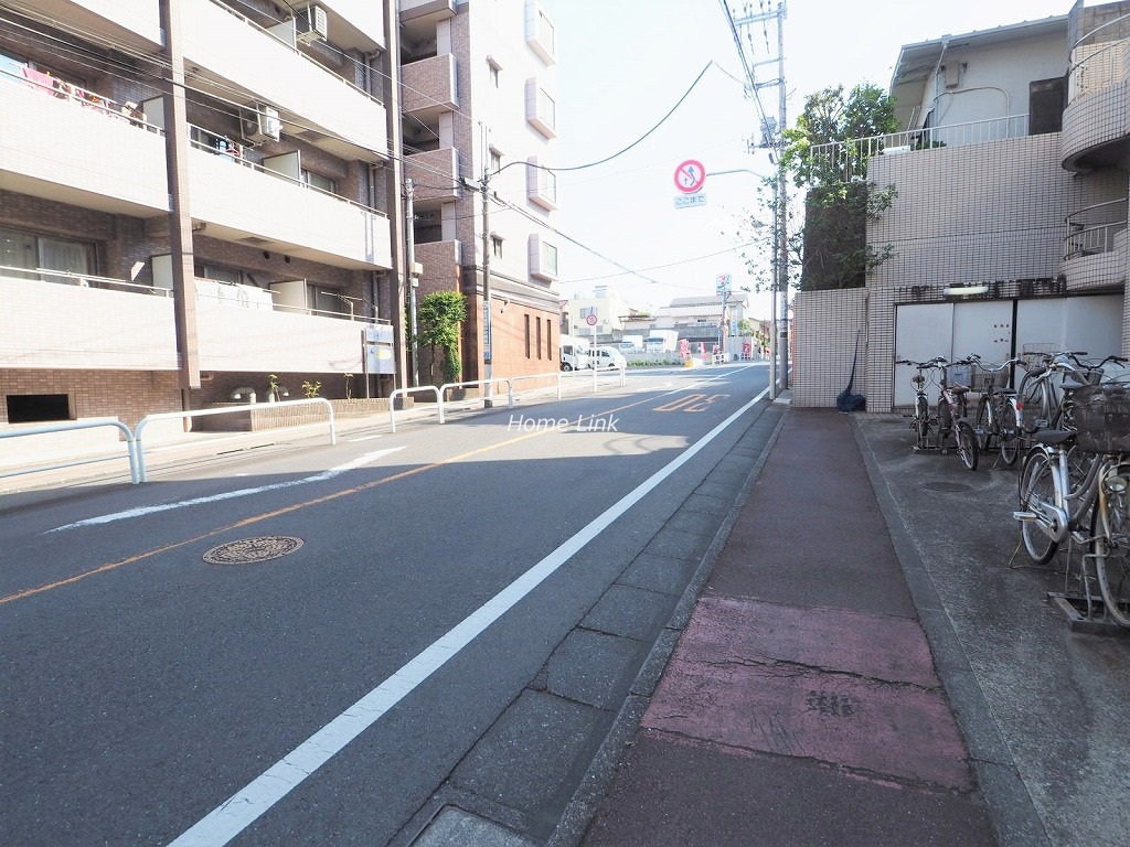 プレール東武練馬 前面道路